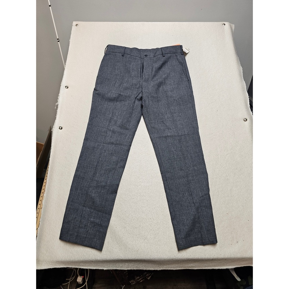 Van Heusen Traveler Mens 32x29 Slim Fit Flat Front Non-Iron Dress Pants Grey